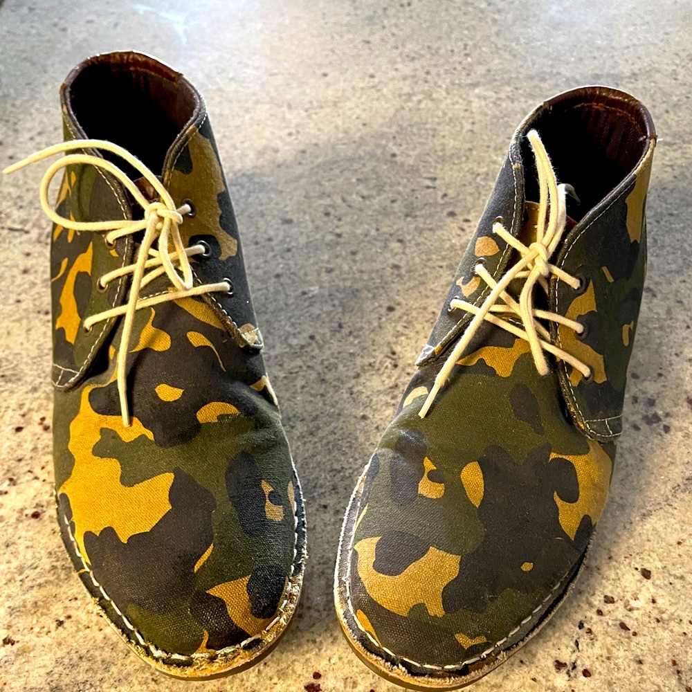 Steve Madden Camo Chukka Boots Size 10.5